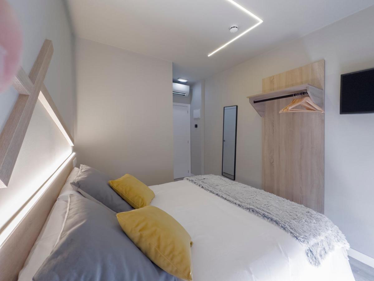 Hostal Maria Felisa Candas Luaran gambar